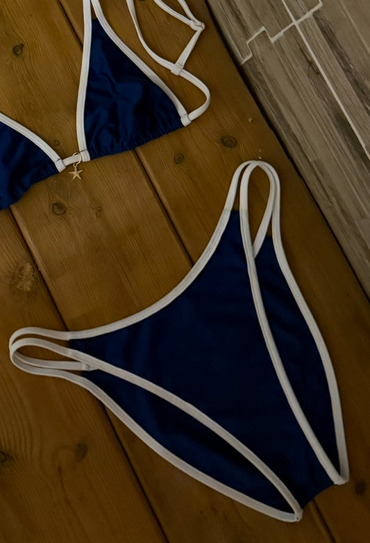 GIANNA- NAVY & WHITE TRIANGLE BOTTOM